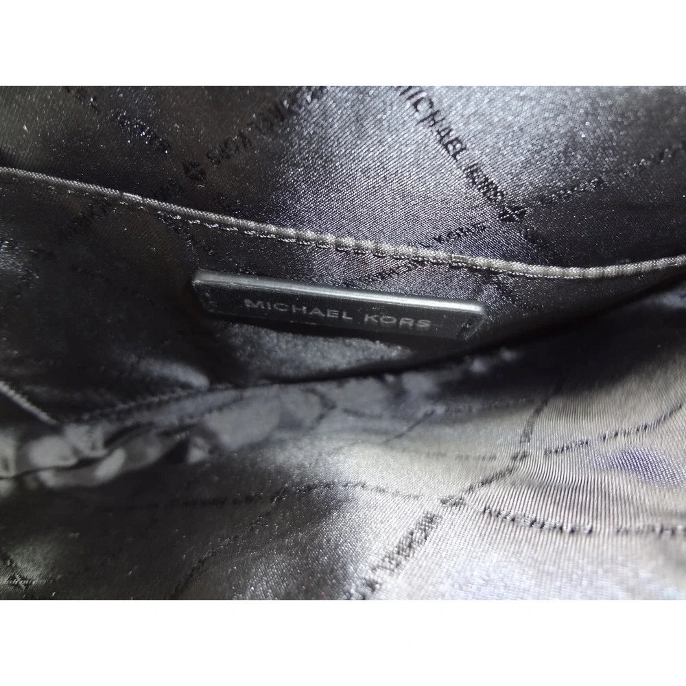 Michael Kors Signature Logo White Black Crossbody Bag 3-in-1 Clutch Pouch - Picture 8 of 11